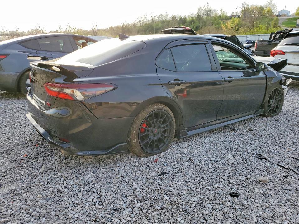 2021 Toyota Camry trd