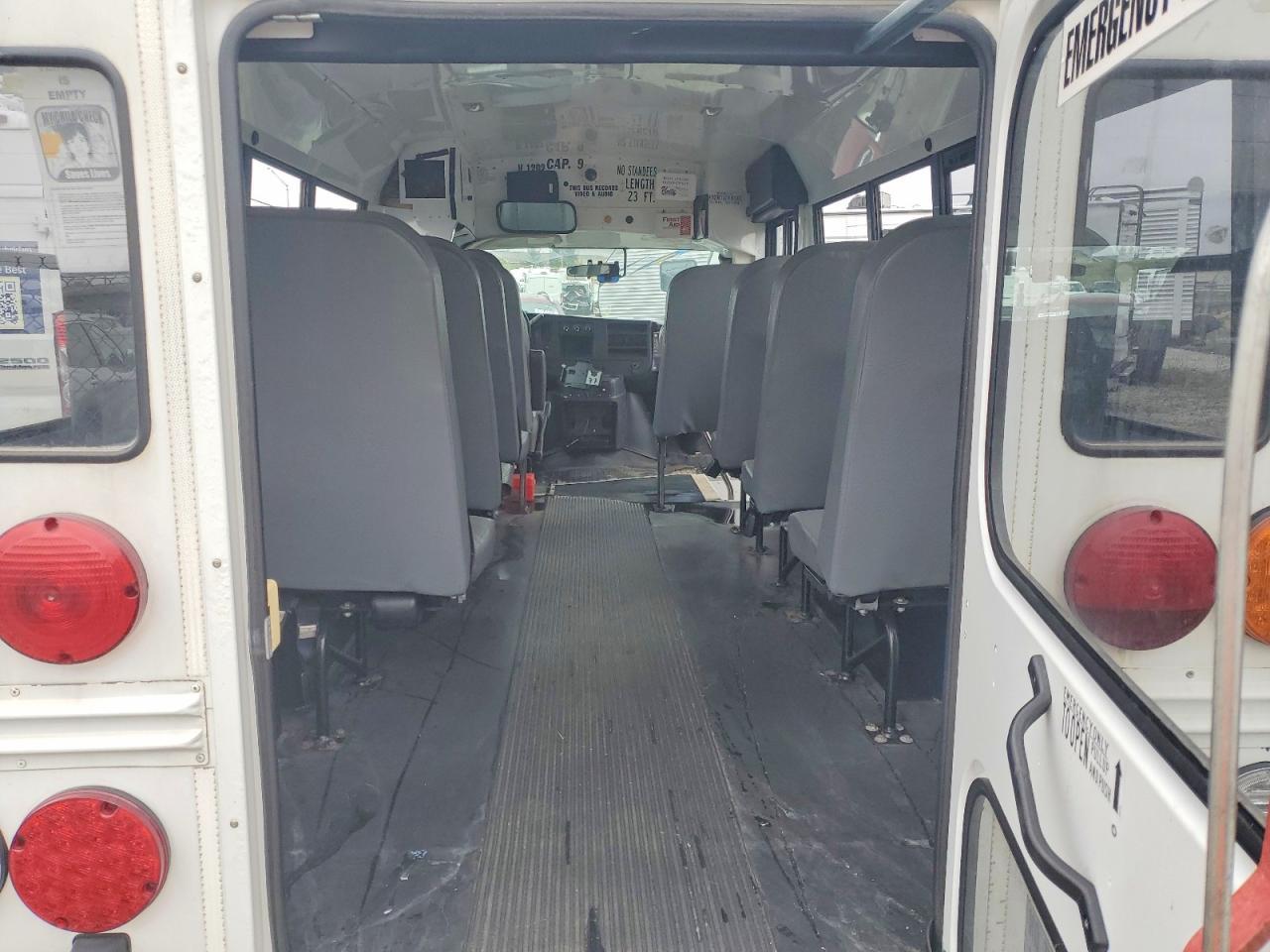 2012 Chev Rolet Express Shuttle Bus