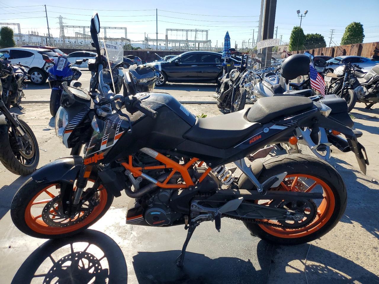 2016 KTM RC 390
