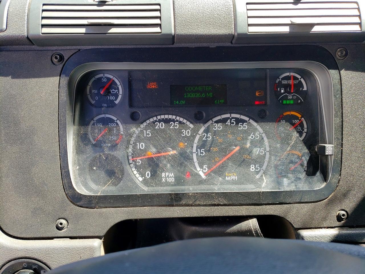 2016 Freightliner Cascadia 125 Semi Truck