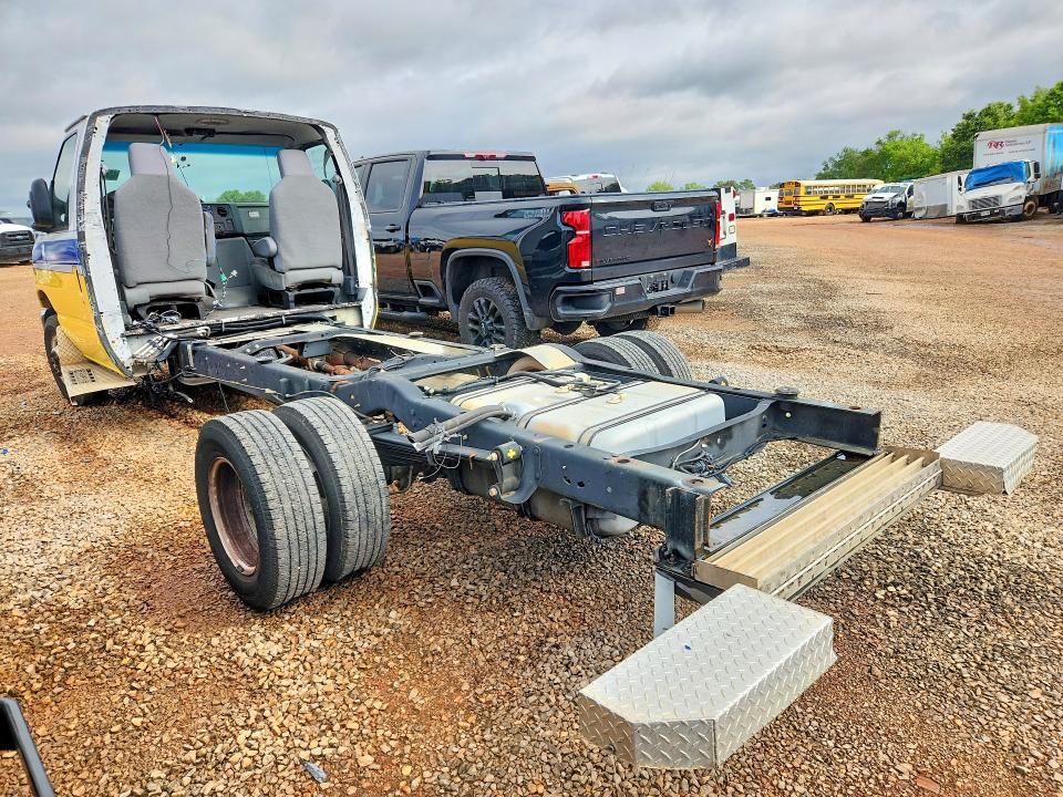 2018 Ford Econoline E450 Super Duty Cutaway Van