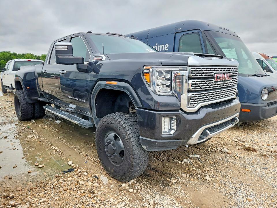 2020 GMC Sierra K3500 Denali