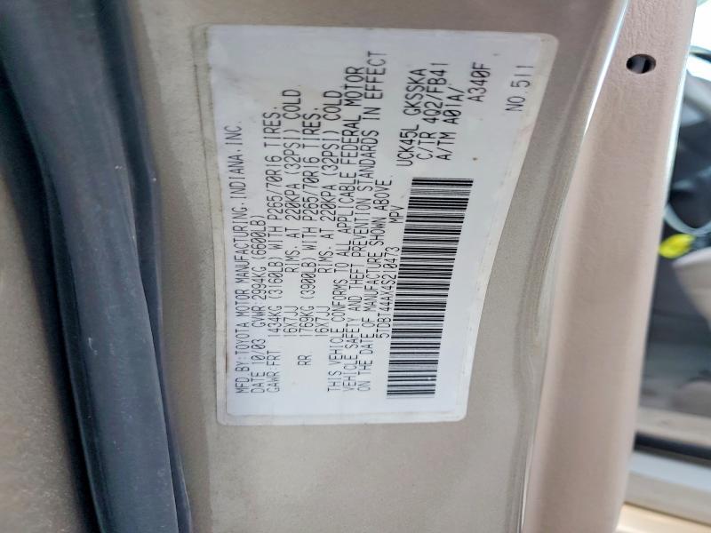 2004 Toyota Sequoia SR5