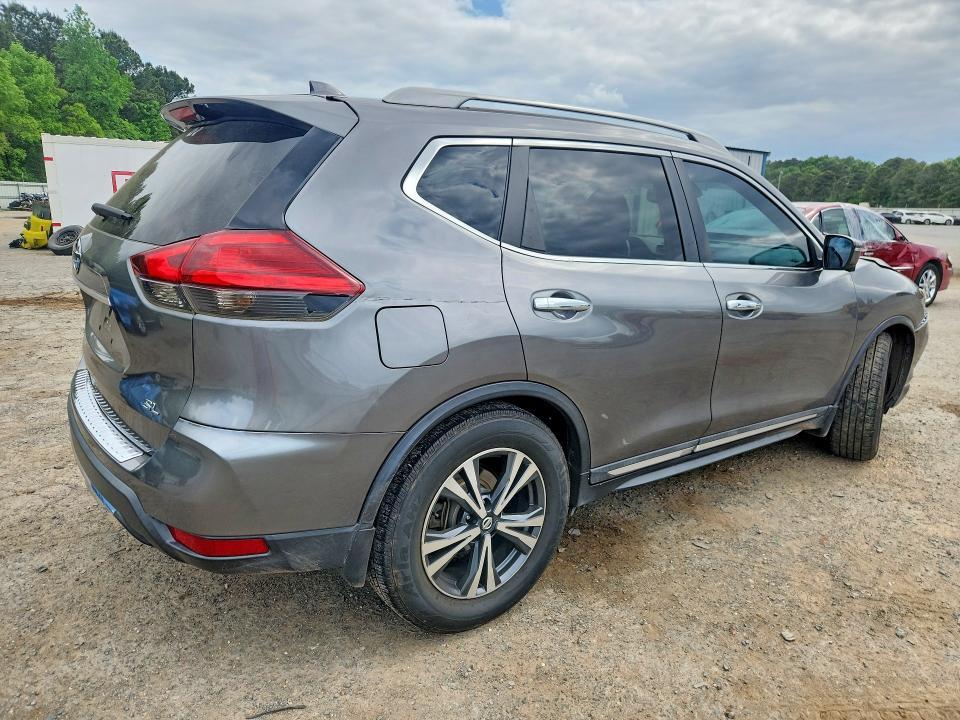 2017 Nissan Rogue sl