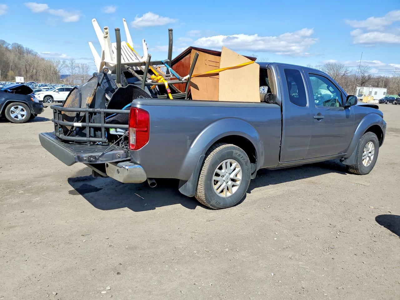 2016 Nissan Frontier SV V6