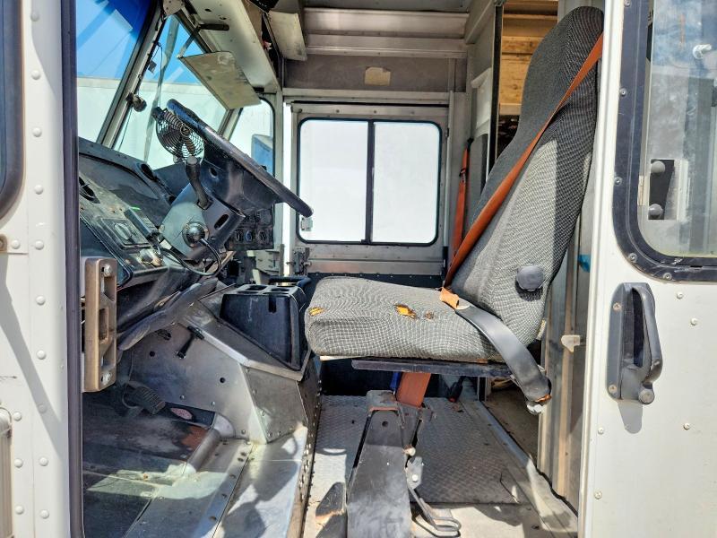 2019 Ford 1220 Delivery Truck