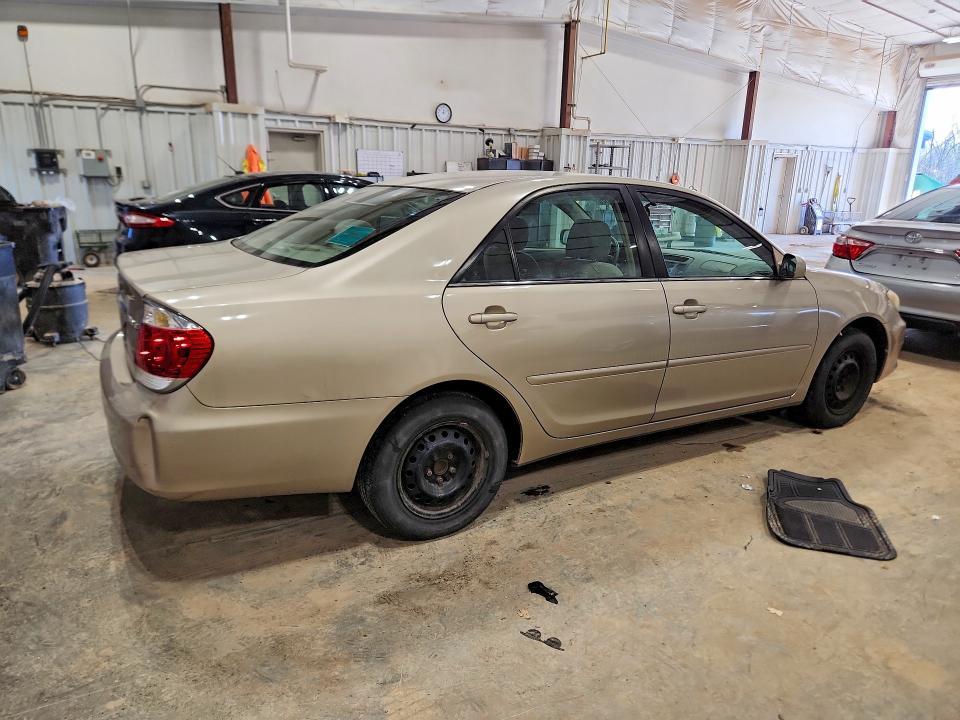 2006 Toyota Camry le