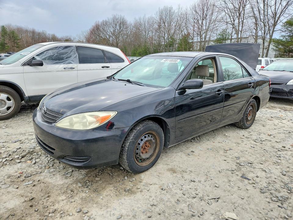 2004 Toyota Camry le