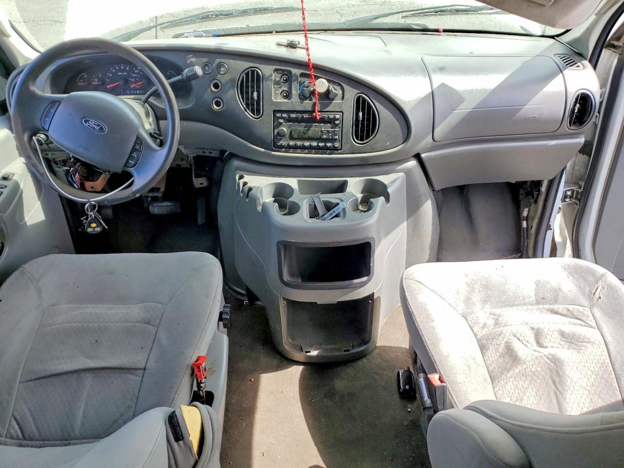 2008 Ford Econoline E350 Super Duty Wagon