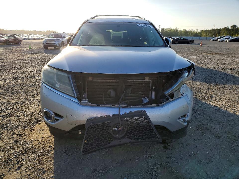 2016 Nissan Pathfinder sl