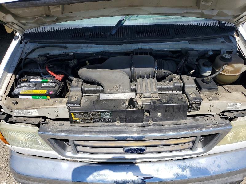 2005 Ford Econoline E350 Super Duty Cutaway Van