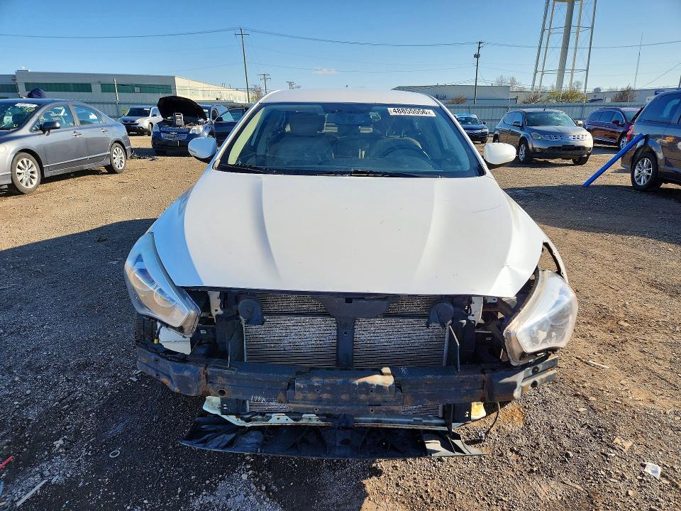 2016 KIA Cadenza Base