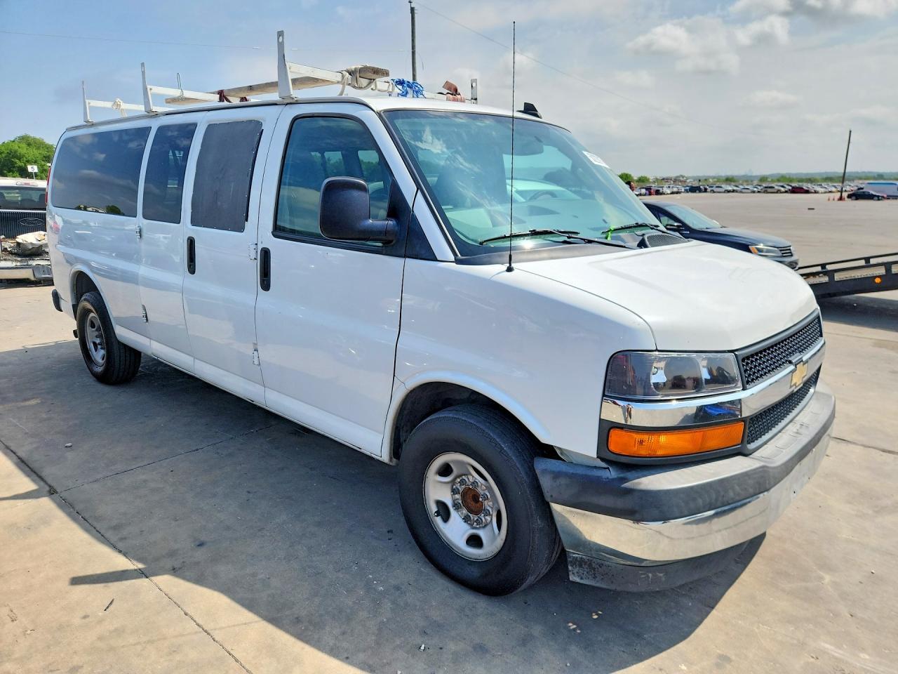 2017 Chevrolet Express G3500 LT