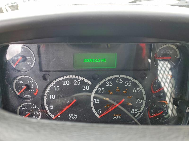 2020 Freightliner Business Class M2 Flatbed Truck