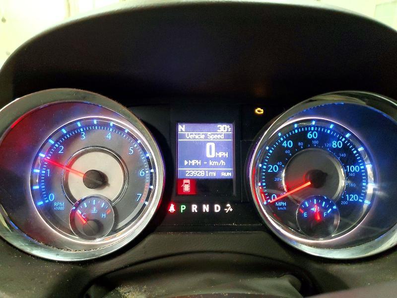 2014 Chrysler Town & Country Touring l