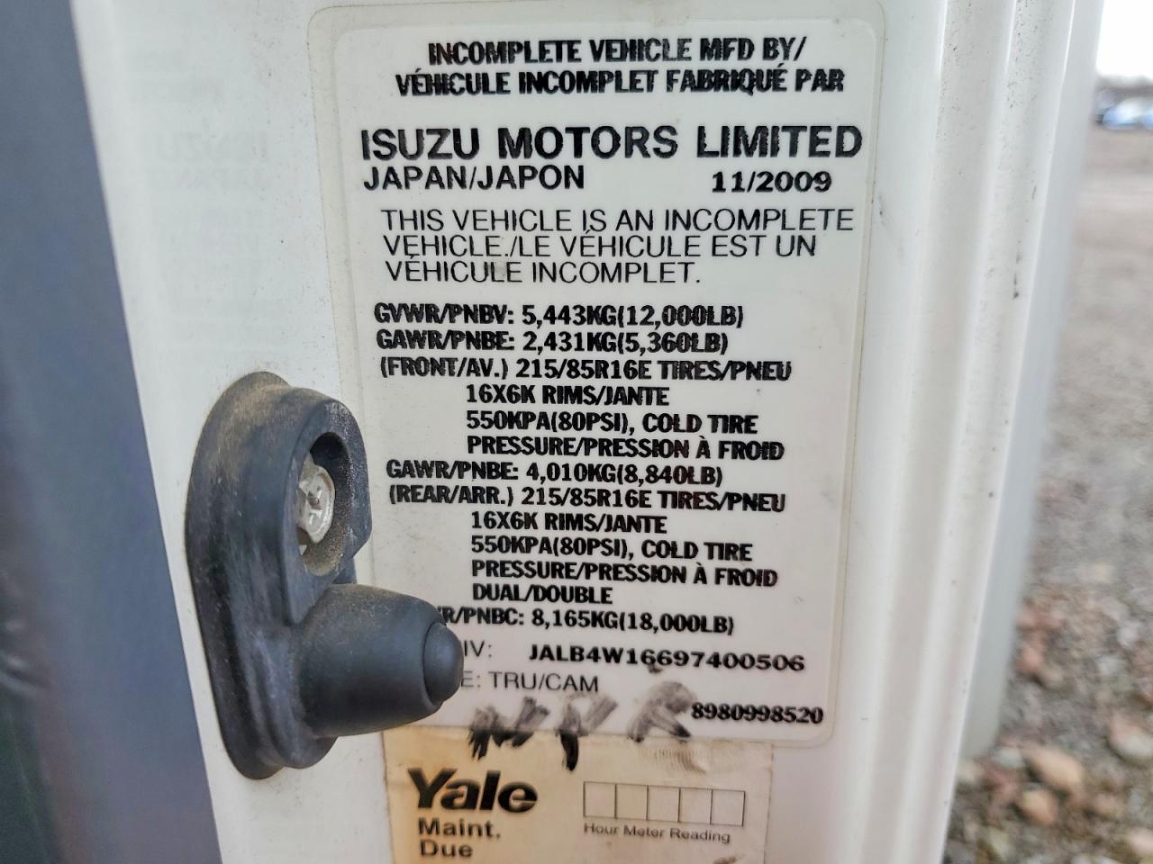 2009 Isuzu NPR Delivery Truck
