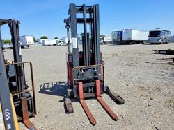 Salvage trucks for sale at Martinez, CA auction: 2000 Rymd Fork