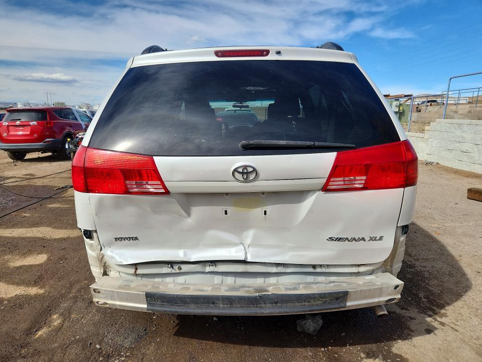 2004 Toyota Sienna xle 7 Passenger