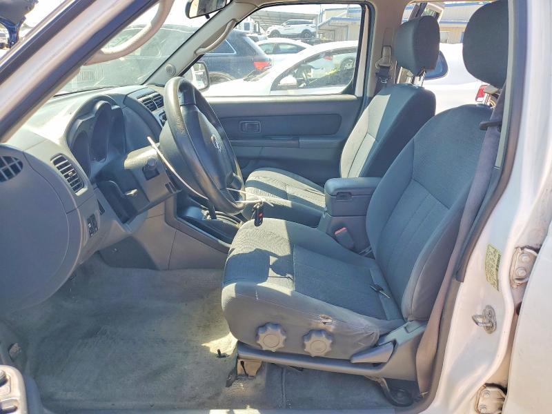 2004 Nissan Frontier Crew Cab XE V6