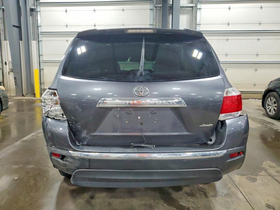 2012 Toyota Highlander Base