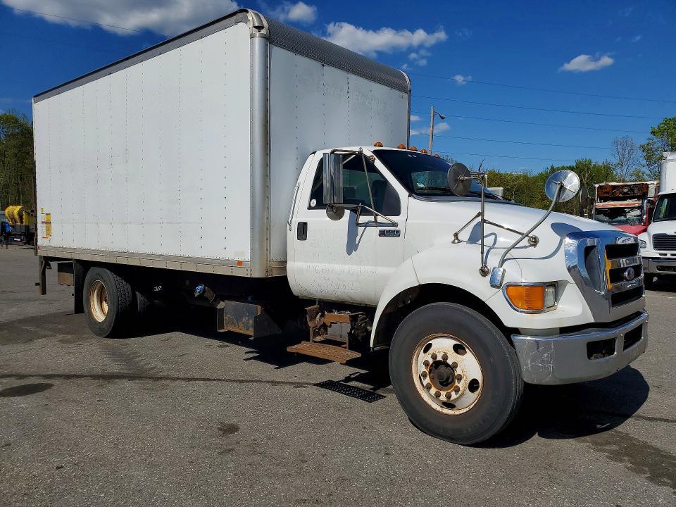 2012 Ford F650 Super Duty BOX Truck