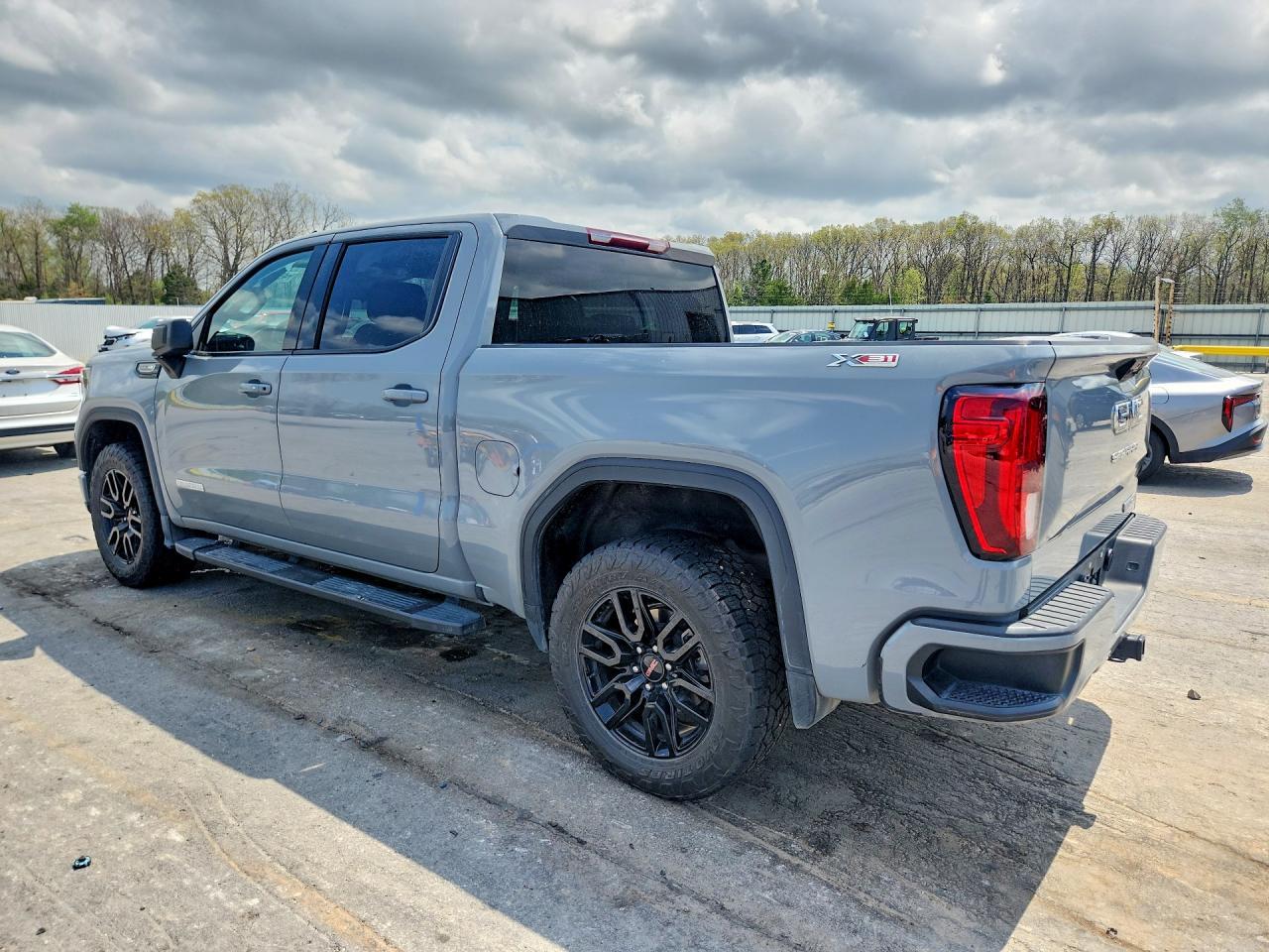 2024 GMC Sierra K1500 Elevation
