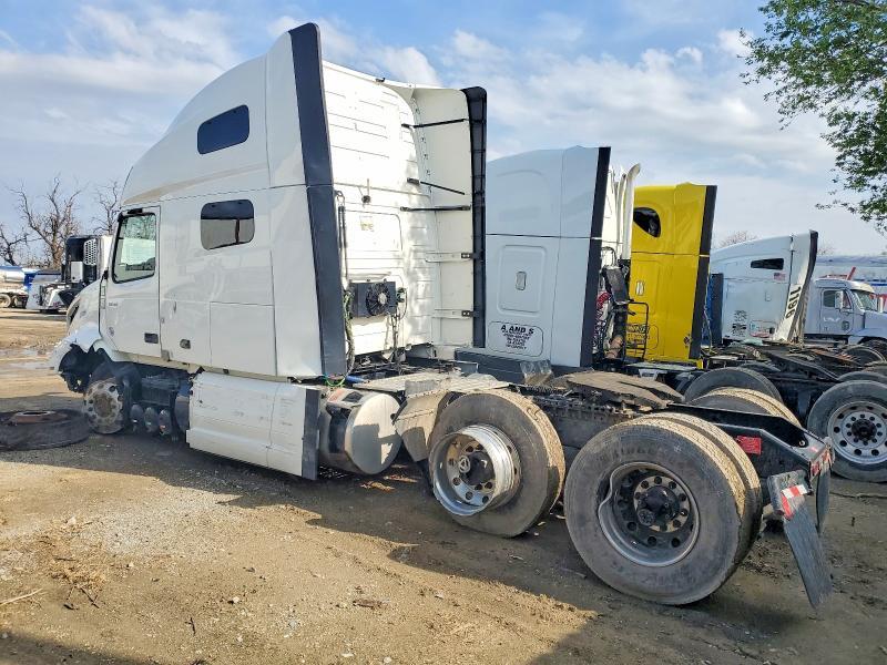 2022 Volv O VNL Semi Truck