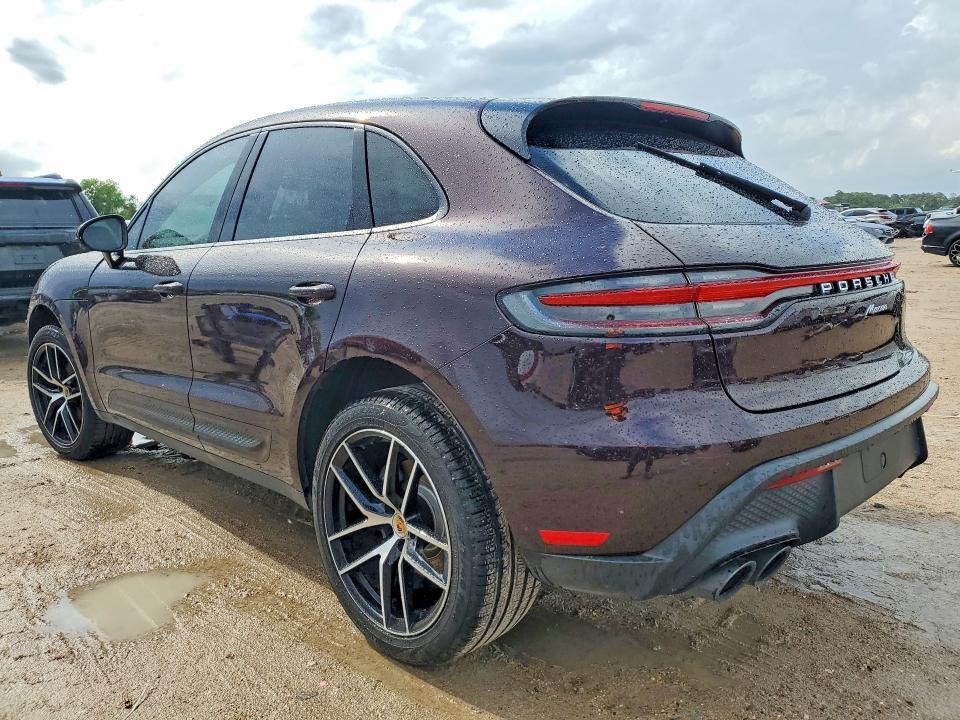 2023 Porsche Macan Base