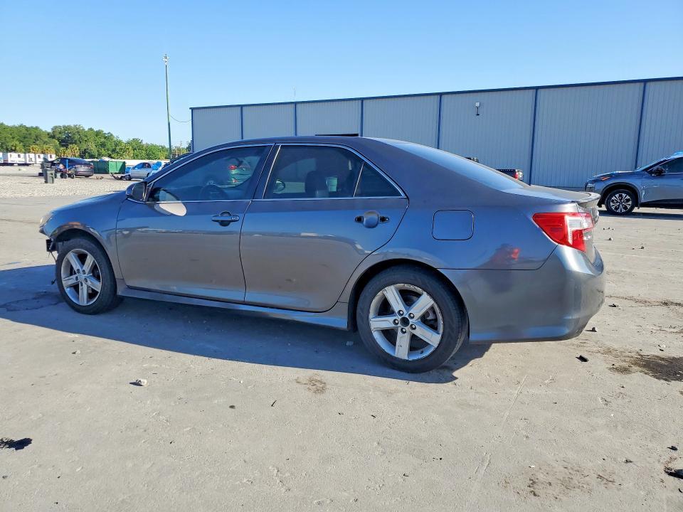 2013 Toyota Camry se