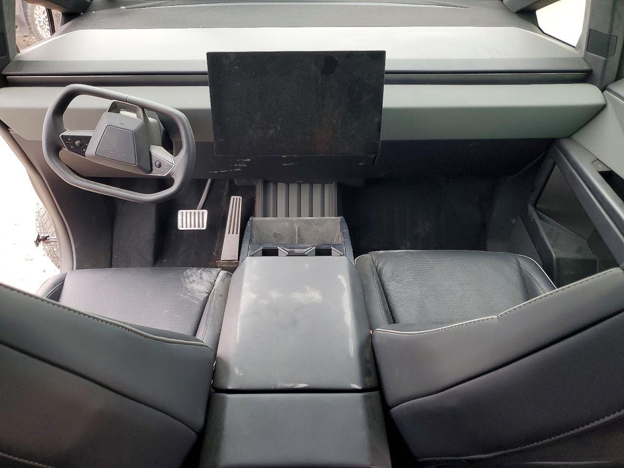 2024 Tesla Cybertruck