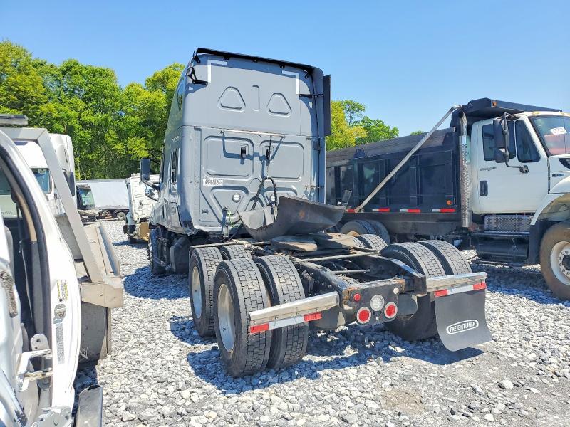2022 Freigliner 2022 Freightliner Cascadia 126 Semi Truck