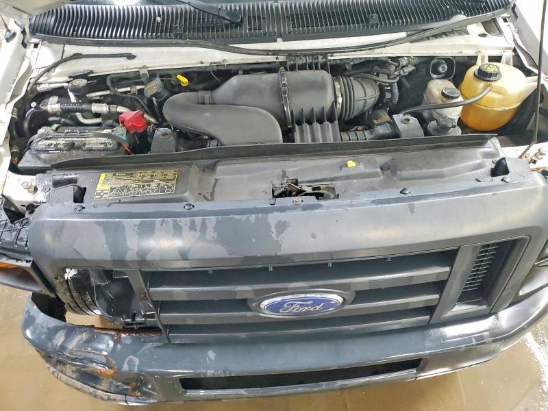 2014 Ford Econoline E250 van