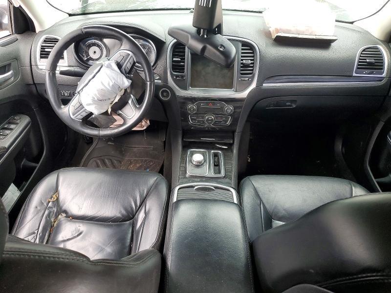 2016 Chrysler 300 Limited