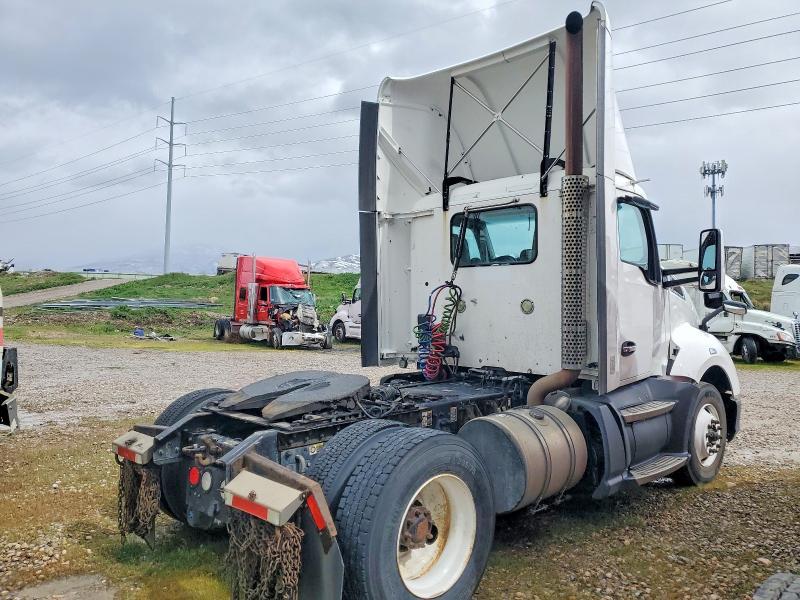 2016 Kenworth Construction T680