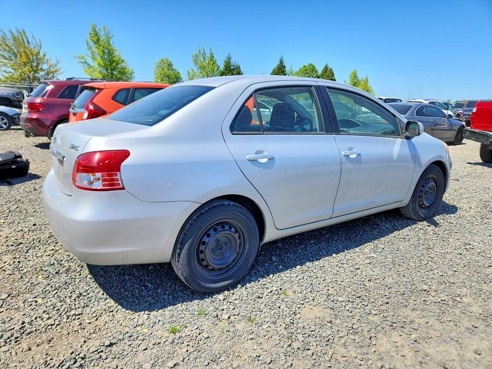 2010 Toyota Yaris Base