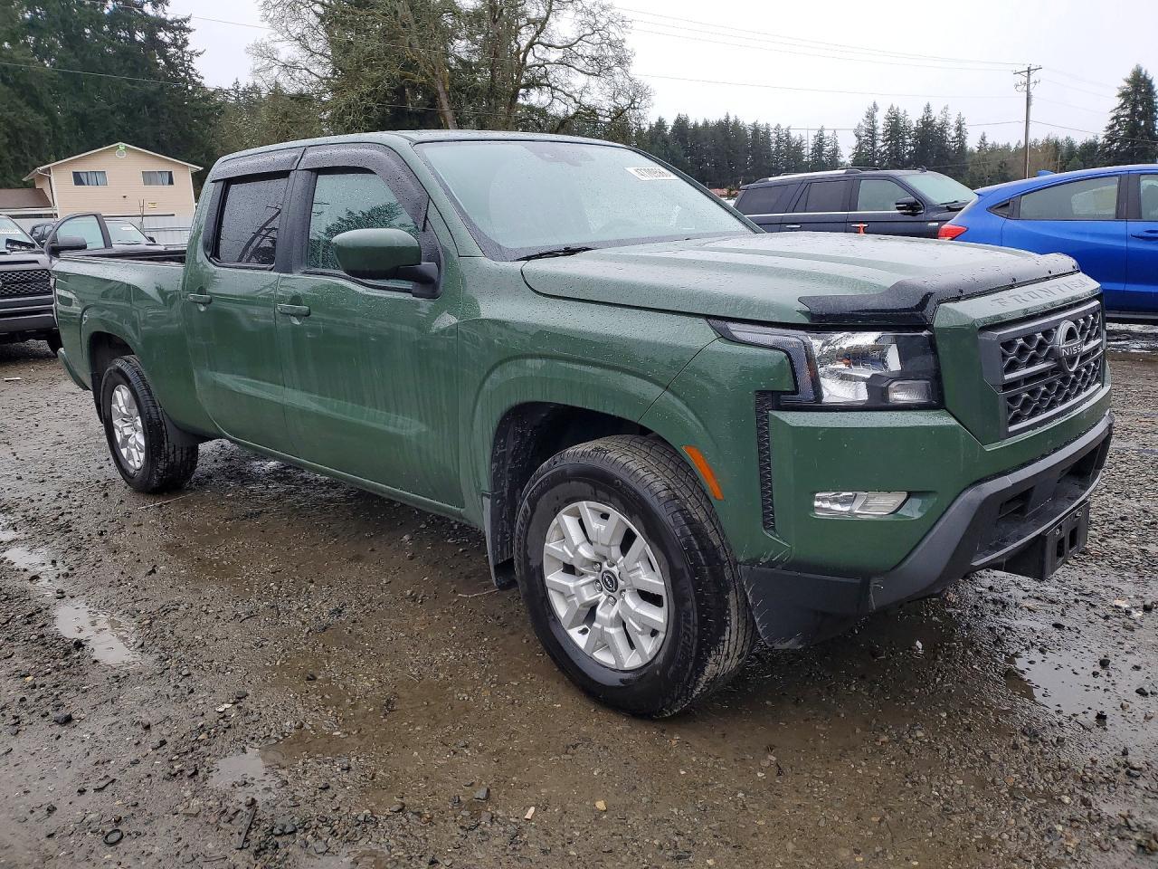 2024 Nissan Frontier SV