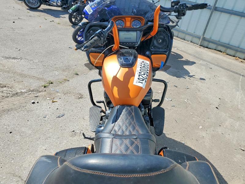 2022 Indian Motorcycle Co. Challenger Dark Horse