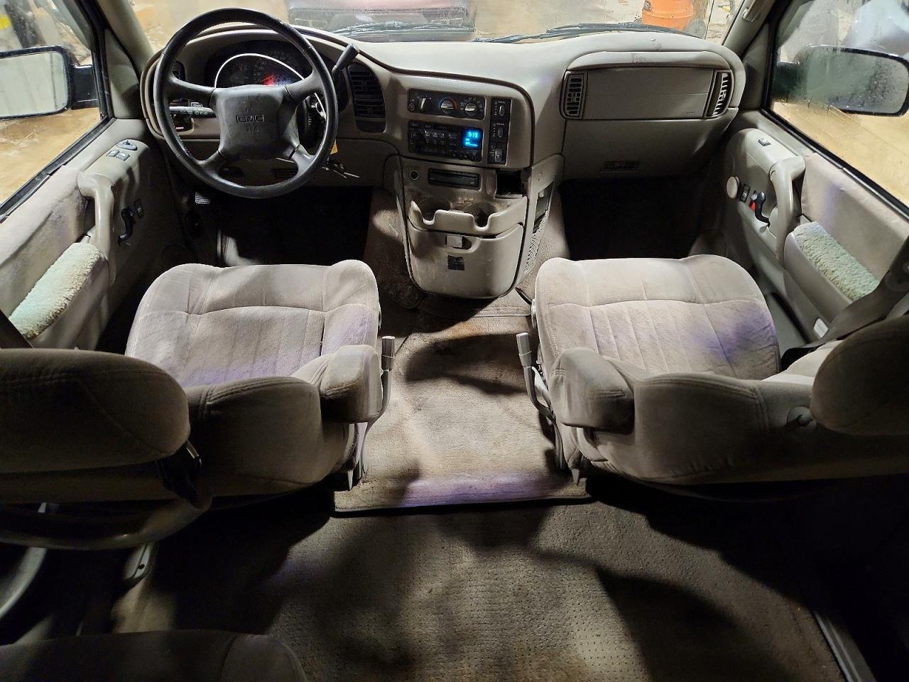1998 GMC Safari XT