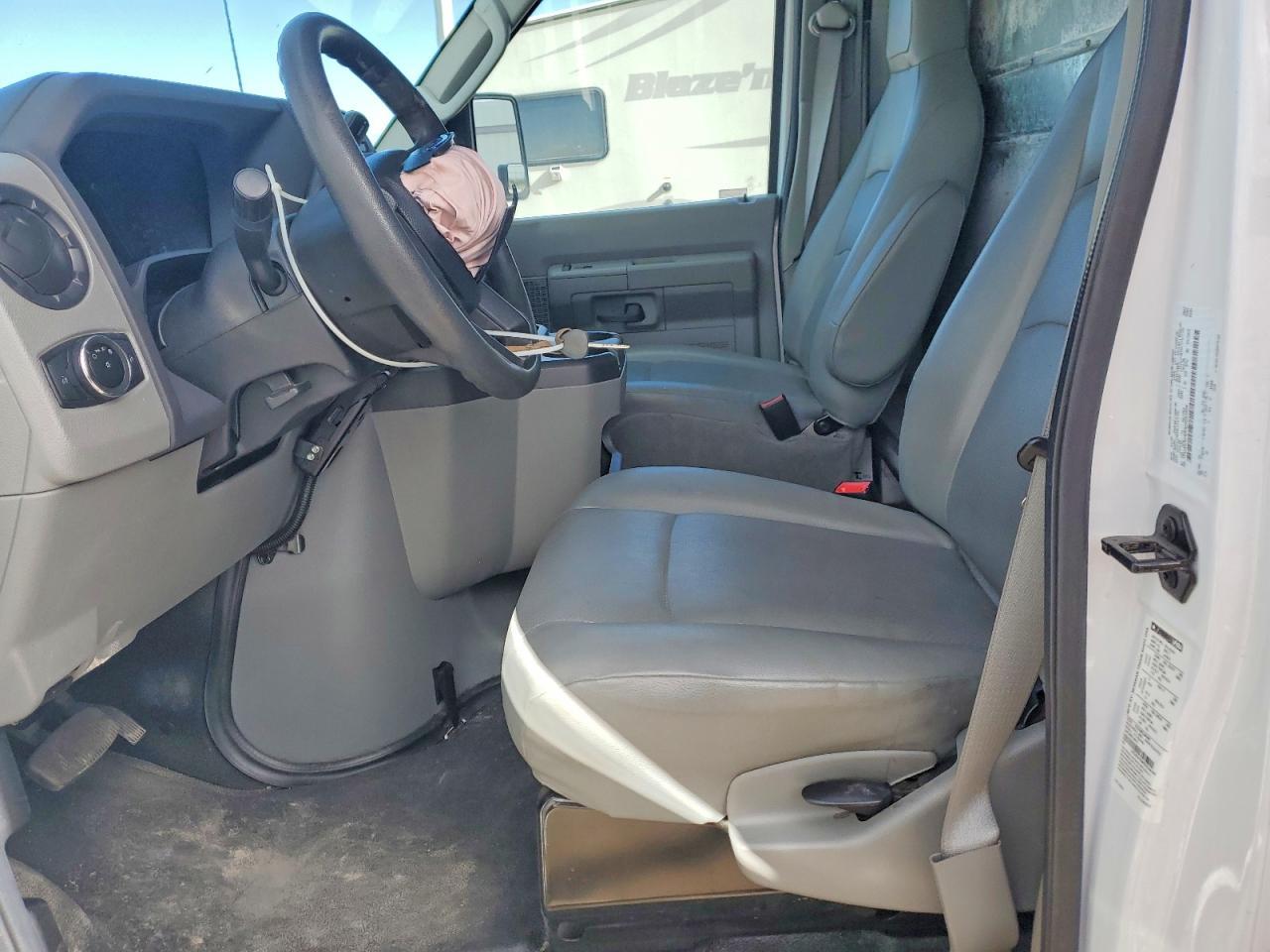 2024 Ford E450 BOX Truck