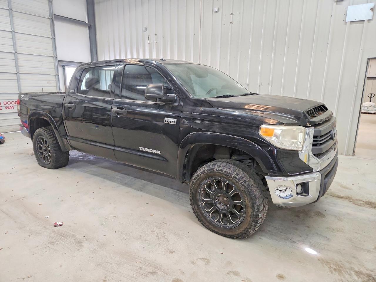 2015 Toyota Tundra SR5