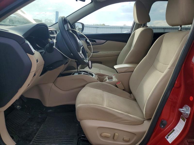 2016 Nissan Rogue sv