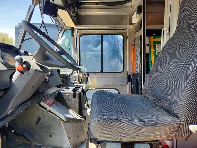 2020 Freightliner MT45G Delivery Truck