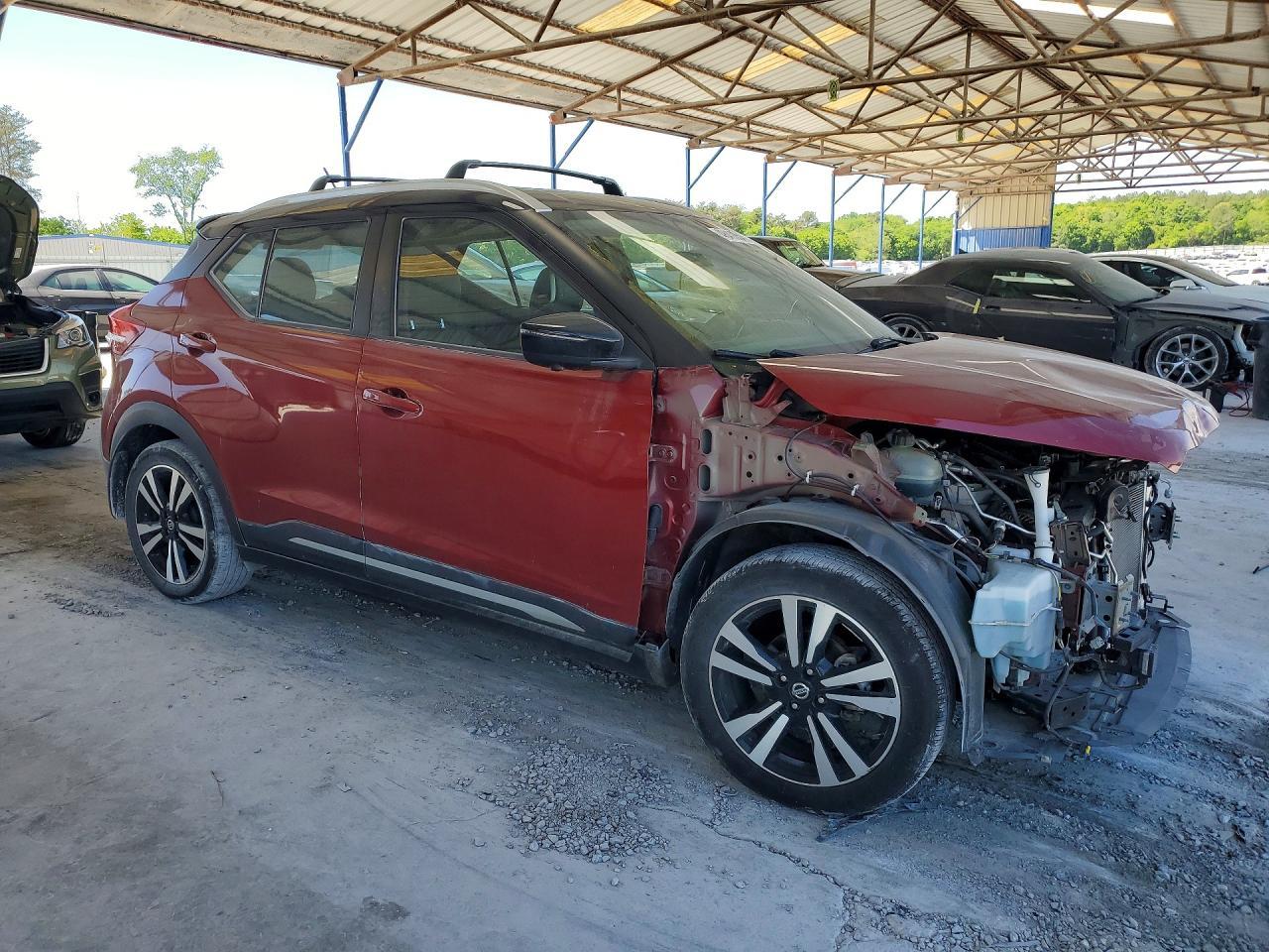 2019 Nissan Kicks sr