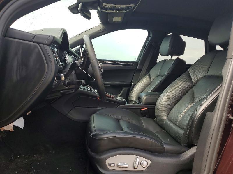 2023 Porsche Macan Base