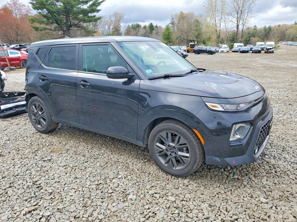 2022 KIA Soul ex