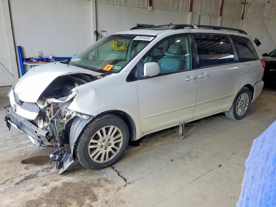 2009 Toyota Sienna xle