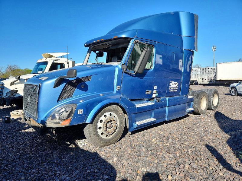 2012 Volv O VNL Semi Truck