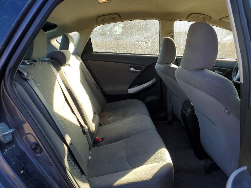 2012 Toyota Prius Plug-in Hybrid Base