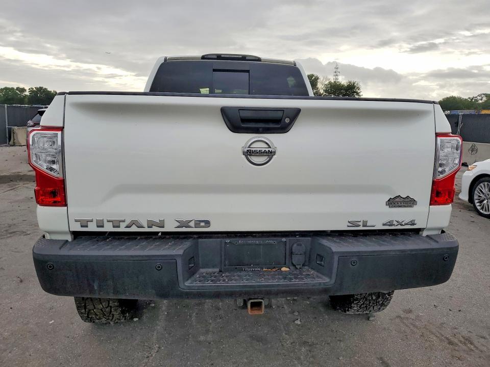 2018 Nissan Titan XD SL