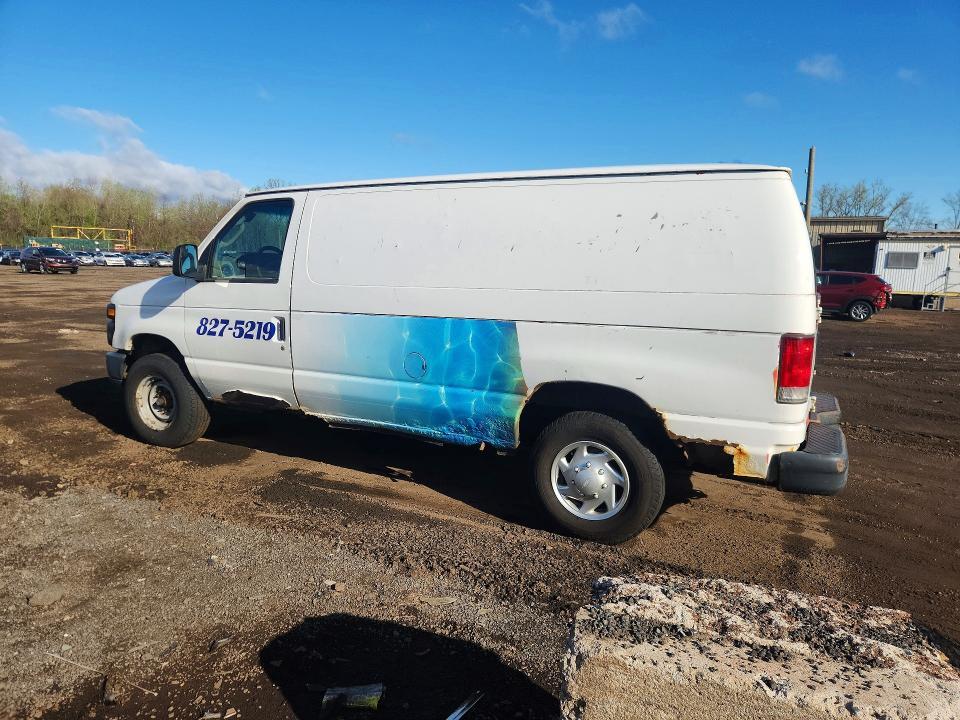 2013 Ford Econoline E250 van